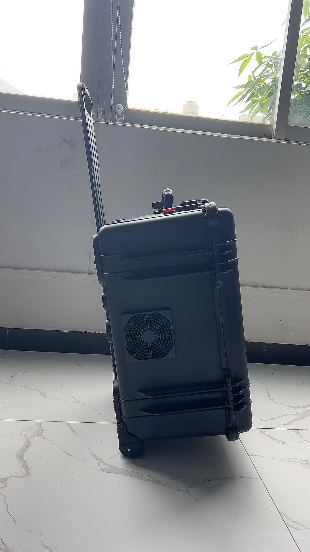 泸州手拉箱型移动通信干扰器